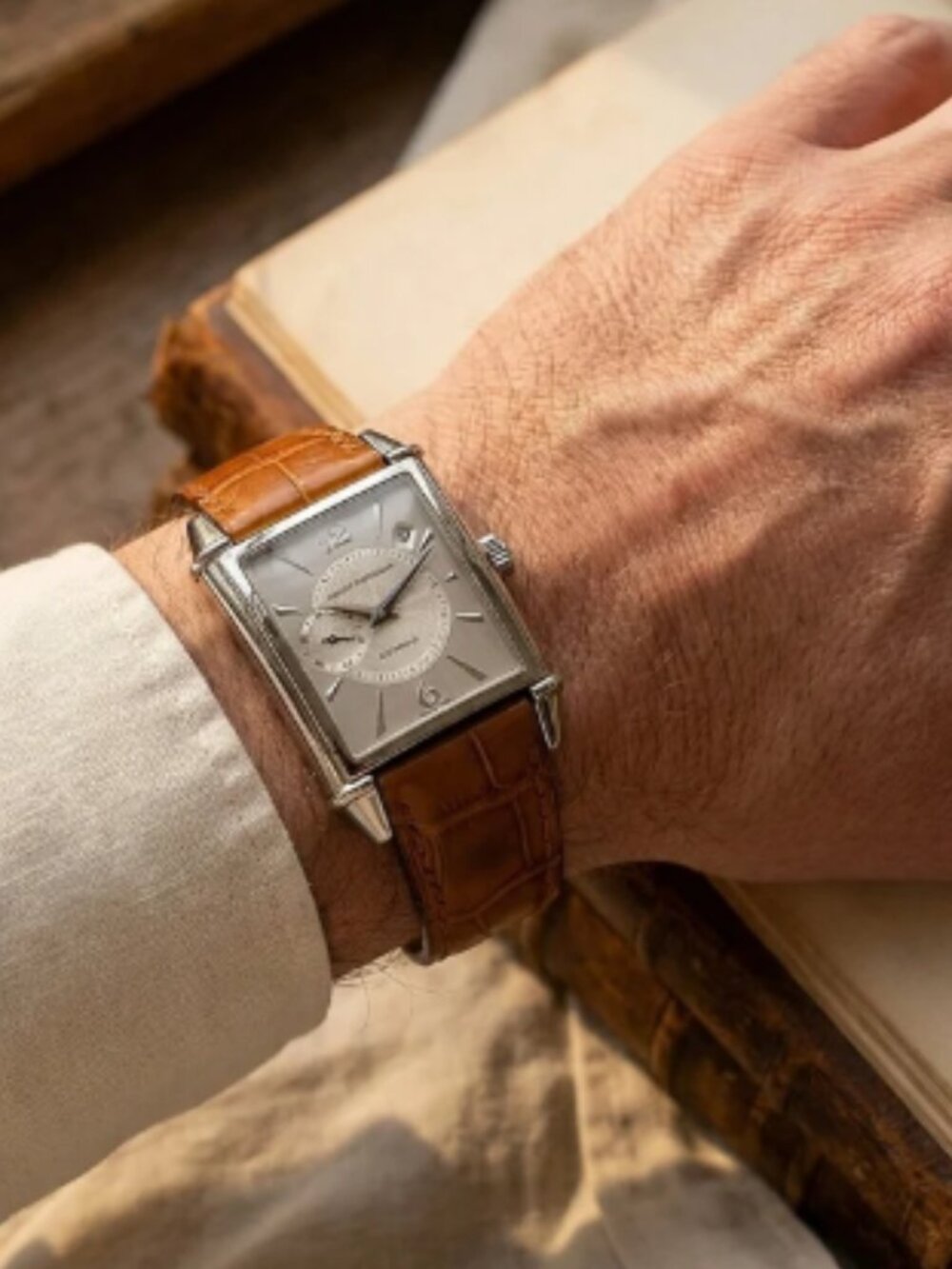 Girard-Perregaux 1945 Stainless Steel Automatic Vingage Wristwatch